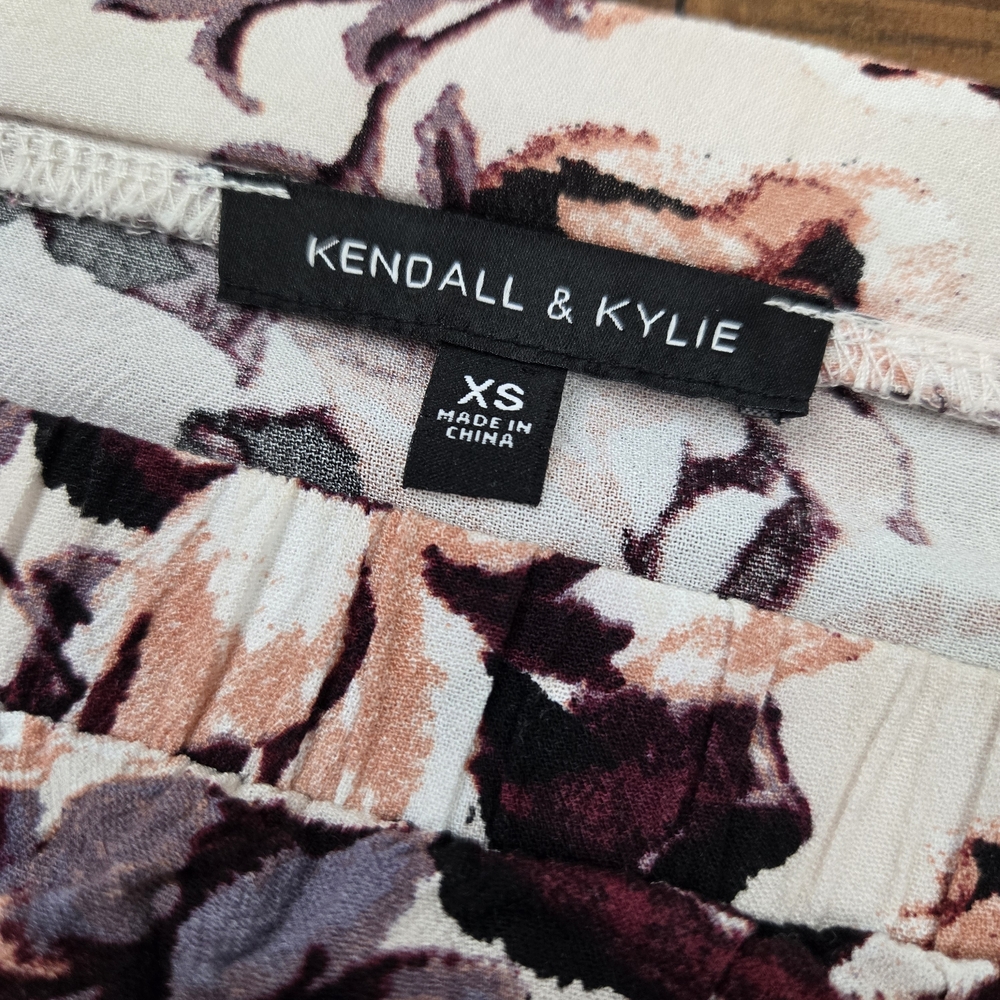 Kendall + Kylie Crop Top Women’s Small  Floral Summer Boho